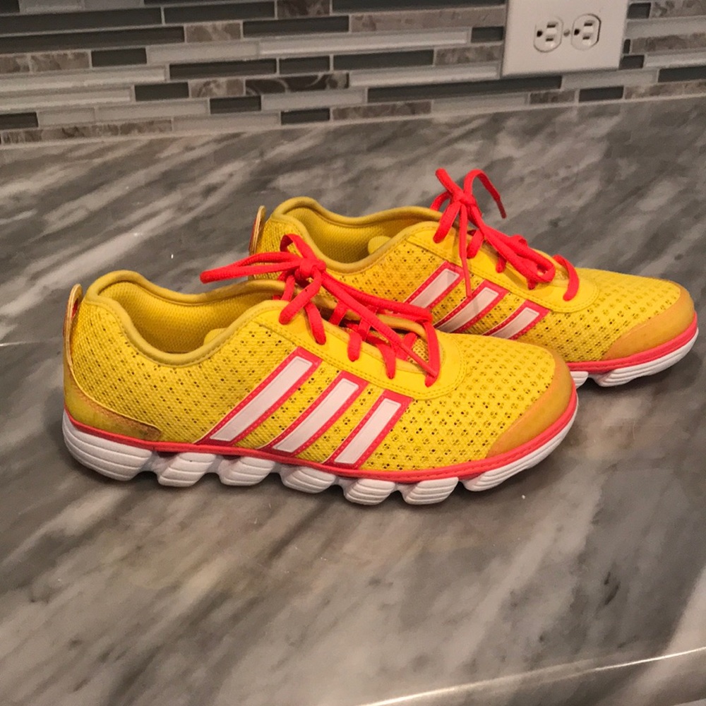 Women’s Adidas yellow sneakers size 8